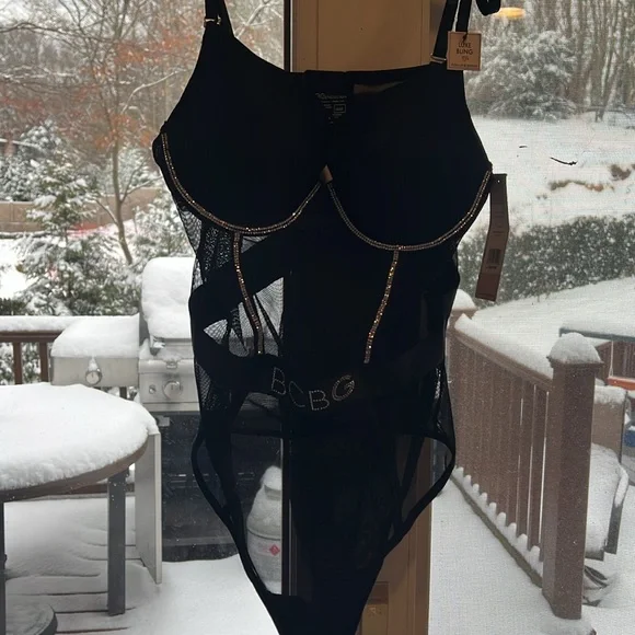 NWT Size Med. Black Bling push-up BCBG bodysuit. Snap closure - Picture 14 of 15